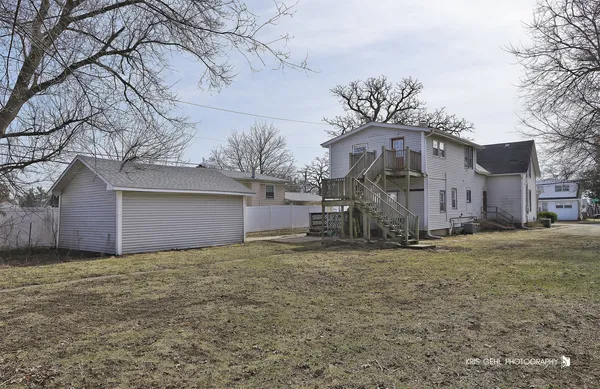 $1,850 | 307 North Avenue, Unit 2, Antioch, IL 60002