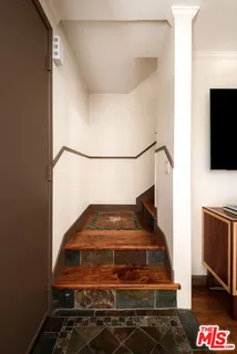 $1,149,000 | 2248 South Bentley Avenue, Unit 2, Los Angeles, CA 90064