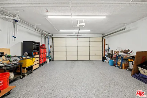 $1,149,000 | 2248 South Bentley Avenue, Unit 2, Los Angeles, CA 90064