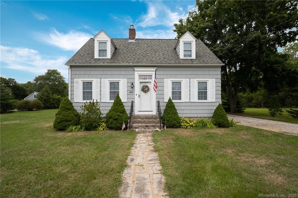 Cottage Charm!