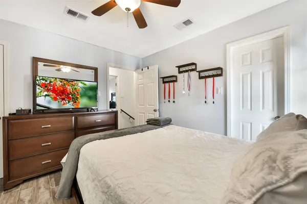$220,000 | 4011 NASA Road 1, Unit 512, El Lago, TX 77586