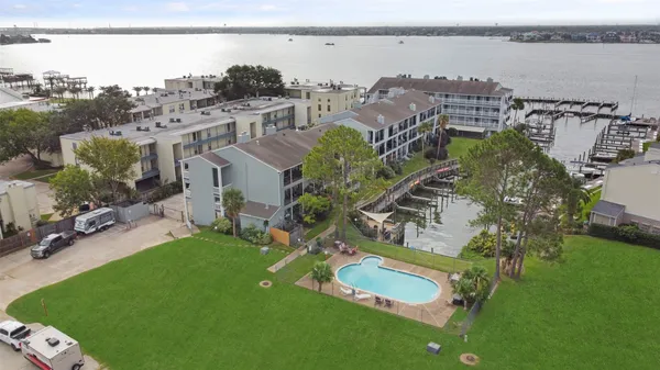 $220,000 | 4011 NASA Road 1, Unit 512, El Lago, TX 77586