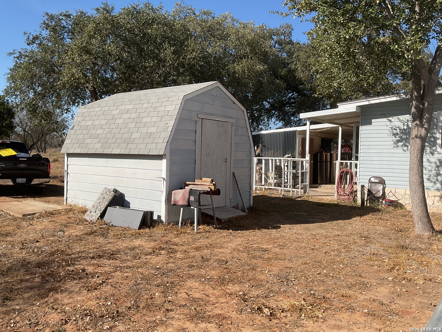 110 Renfro Drive Devine, TX 78016 - Photo 16 of 17