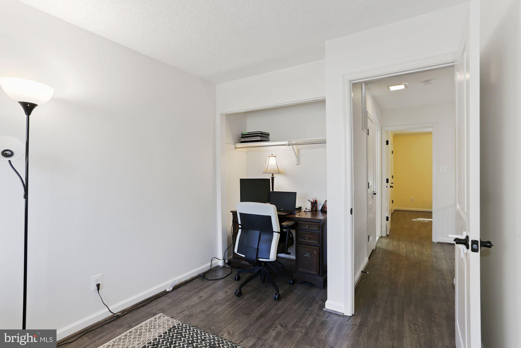 2104 Cartwright Place Reston, VA 20191 - Photo 17 of 33