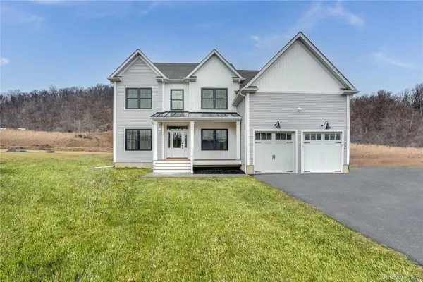$1,249,500 | 8 Roundhill Road, Hopewell Junction, NY 12533