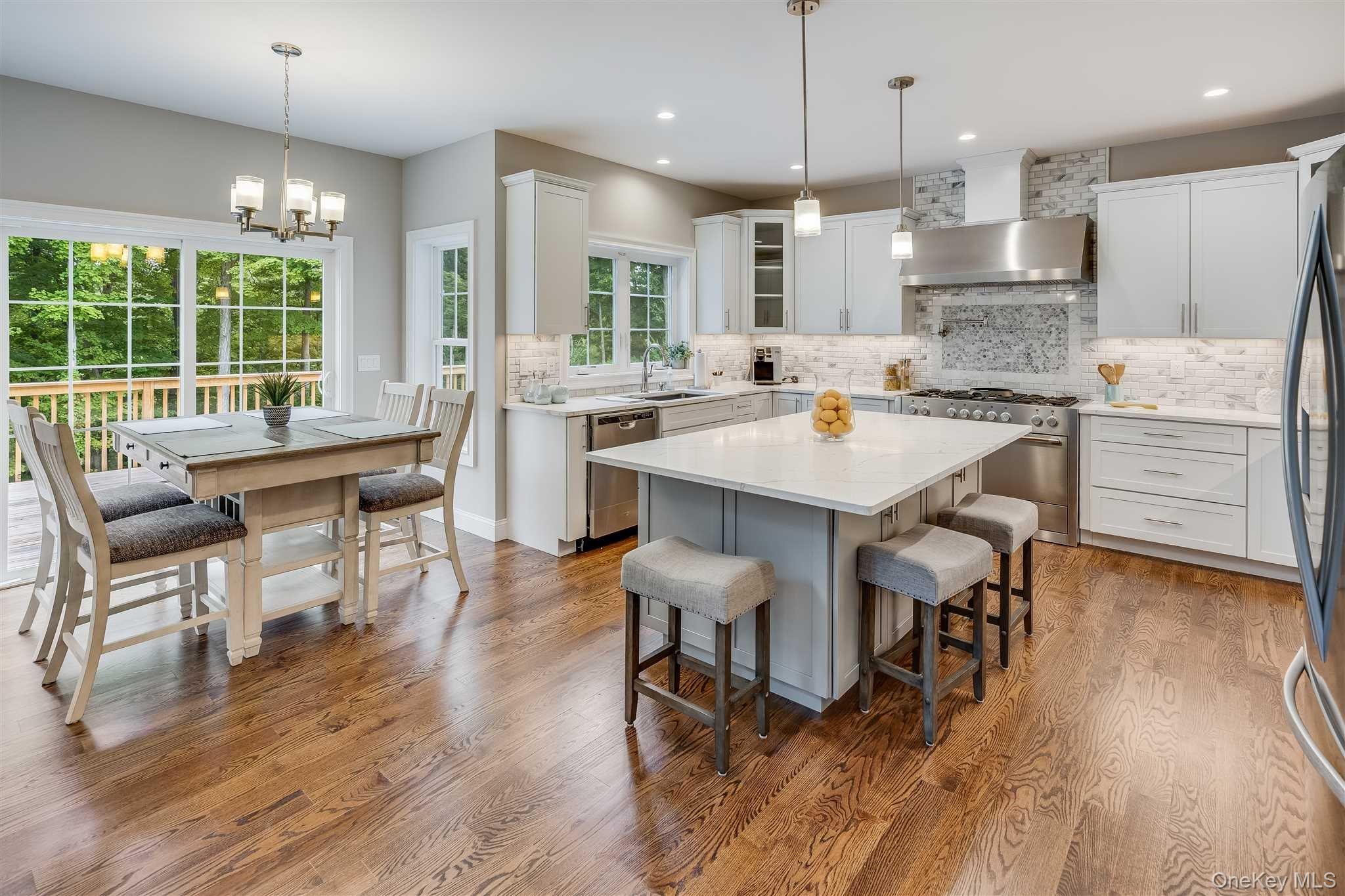 8 Roundhill Road Hopewell Junction, NY 12533 - Photo 8 of 30