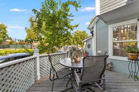 $699,950 | 377 East 2nd Street, Benicia, CA 94510