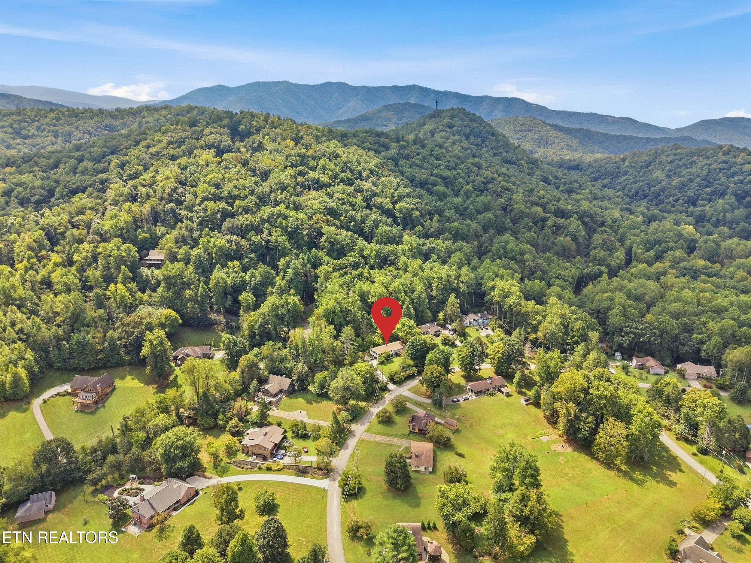 347 East Chestnut Hill Road Townsend, TN 37882 - Photo 48 of 52 22_020_location pin
