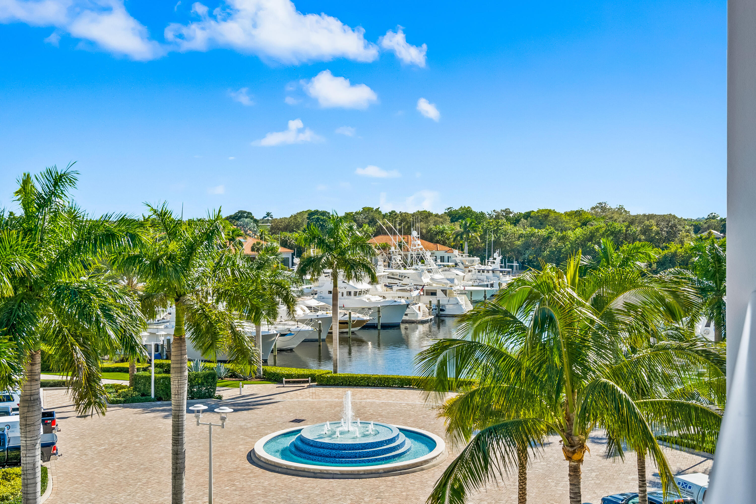 2720 Donald Ross Road, Unit 402 Palm Beach Gardens, FL 33410 - Photo 32 of 41 Marina