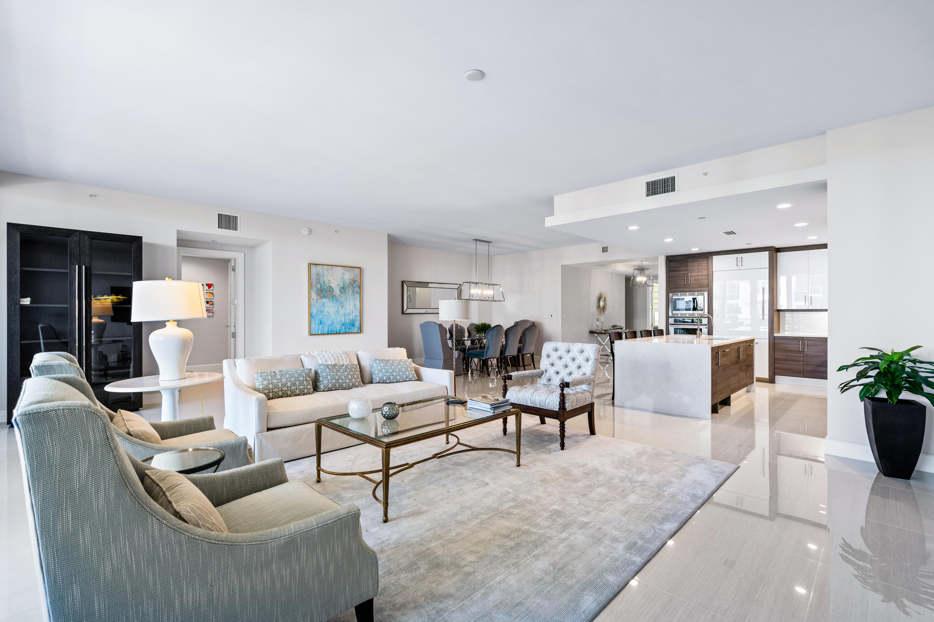 2720 Donald Ross Road, Unit 402 Palm Beach Gardens, FL 33410 - Photo 8 of 41 Great Room