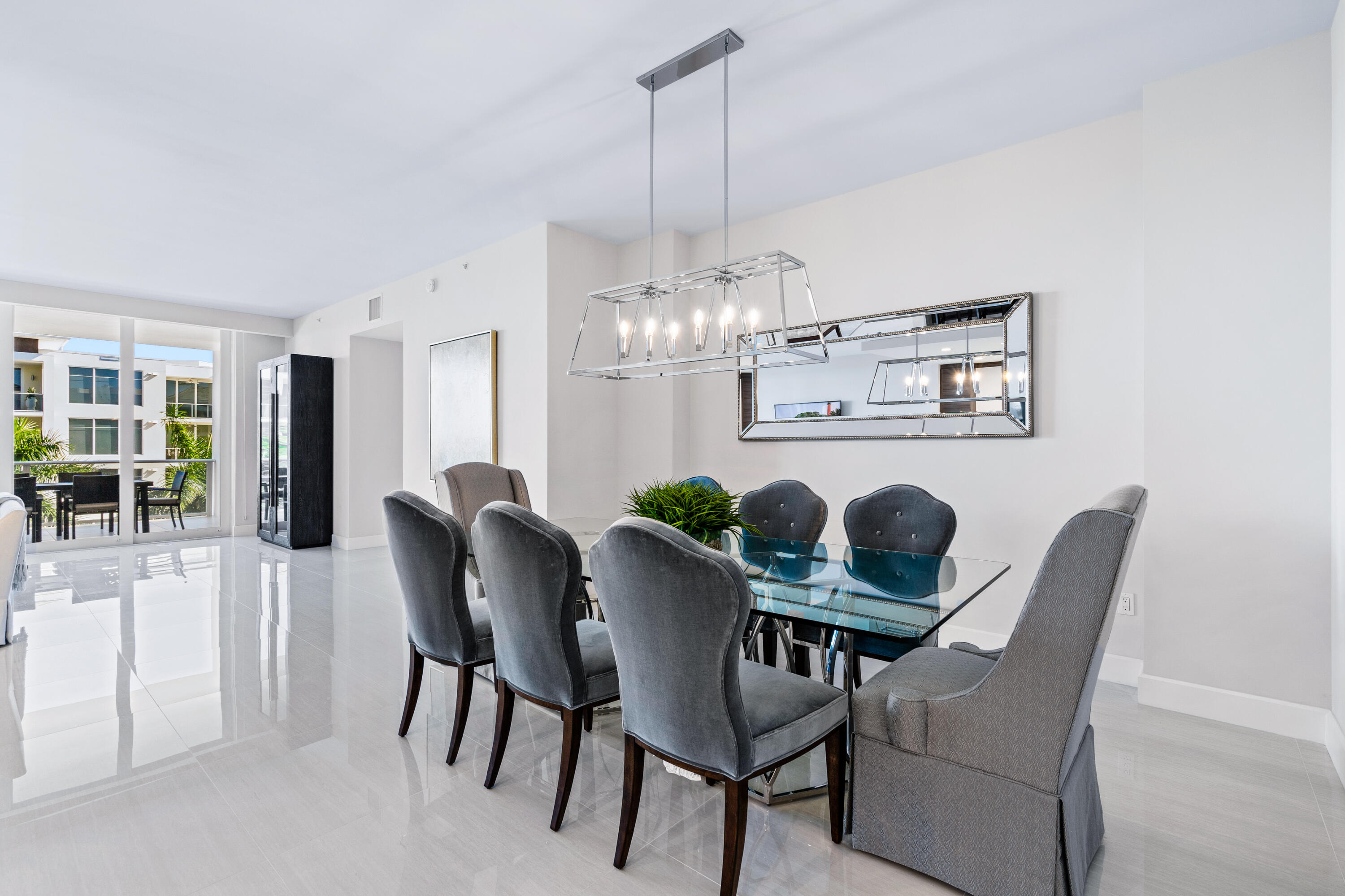 2720 Donald Ross Road, Unit 402 Palm Beach Gardens, FL 33410 - Photo 10 of 41 Dining Room