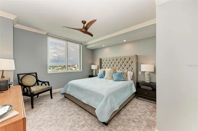 $629,000 | 800 North Tamiami Trail, Unit 1010, Sarasota, FL 34236