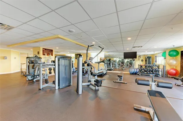 $629,000 | 800 North Tamiami Trail, Unit 1010, Sarasota, FL 34236