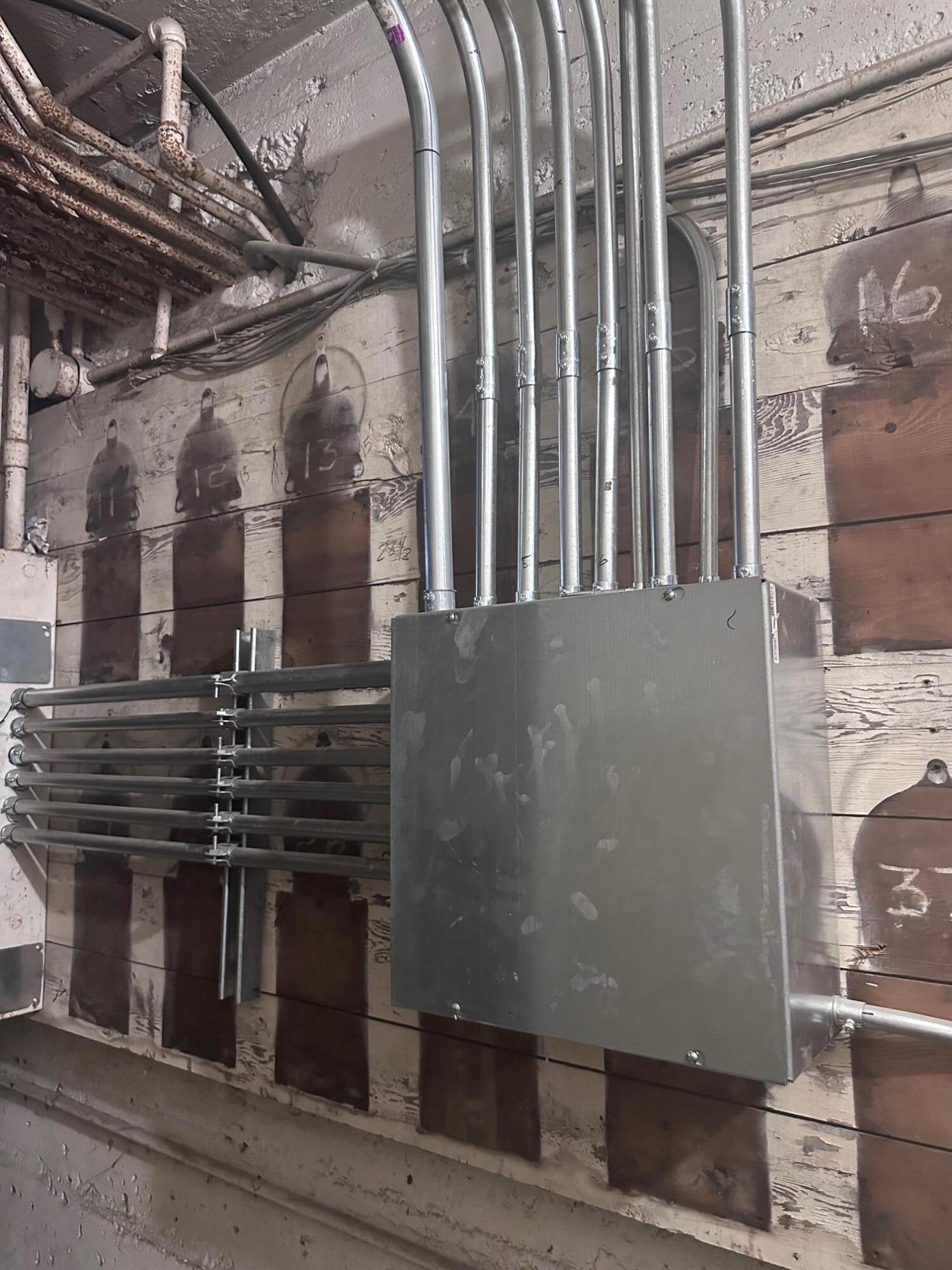 915 North 24th Street Milwaukee, WI 53233 - Photo 31 of 37 915 N 24th St