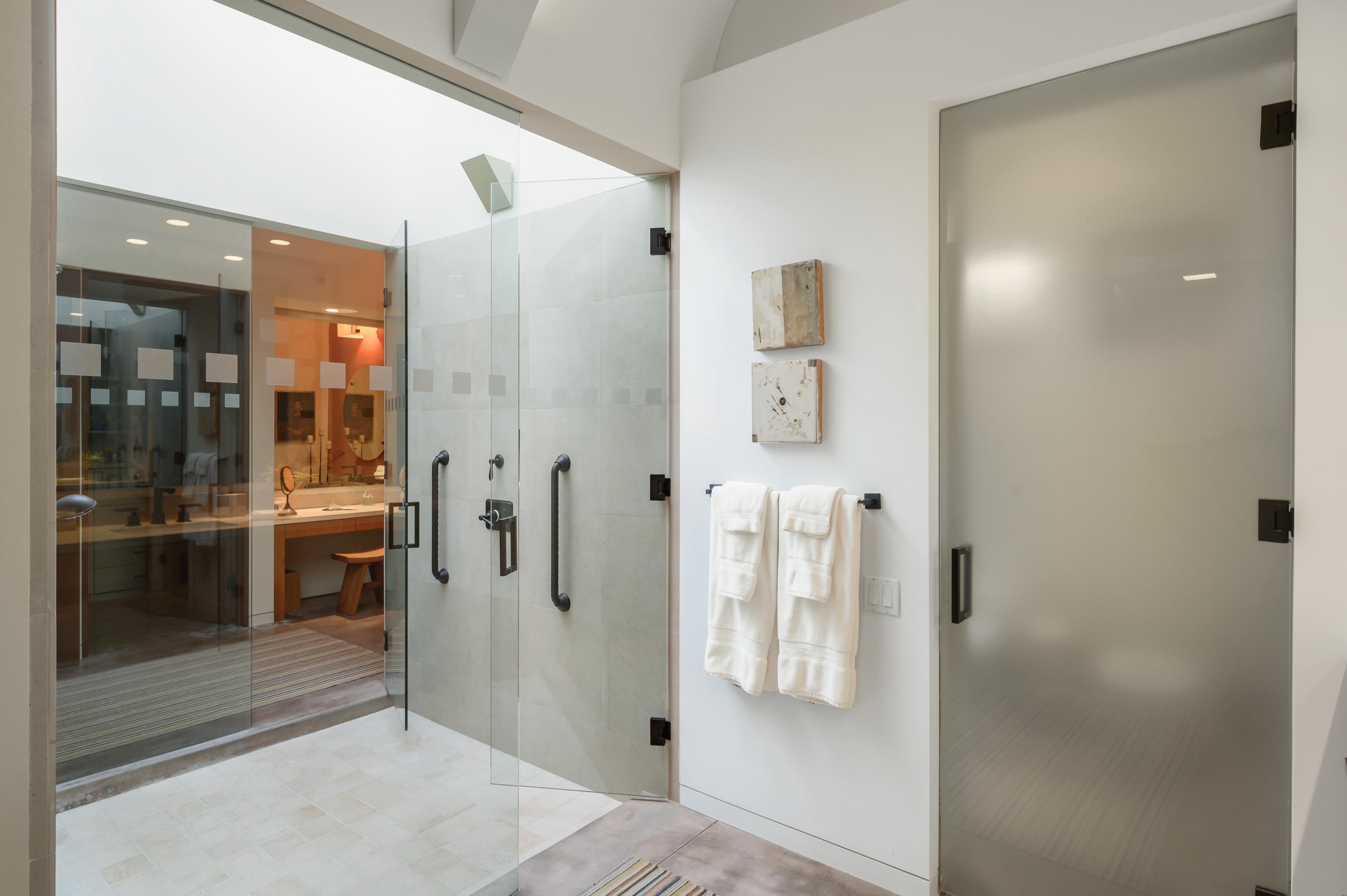 37801 Thompson Road Rancho Mirage, CA 92270 - Photo 23 of 31 a bathroom with a shower