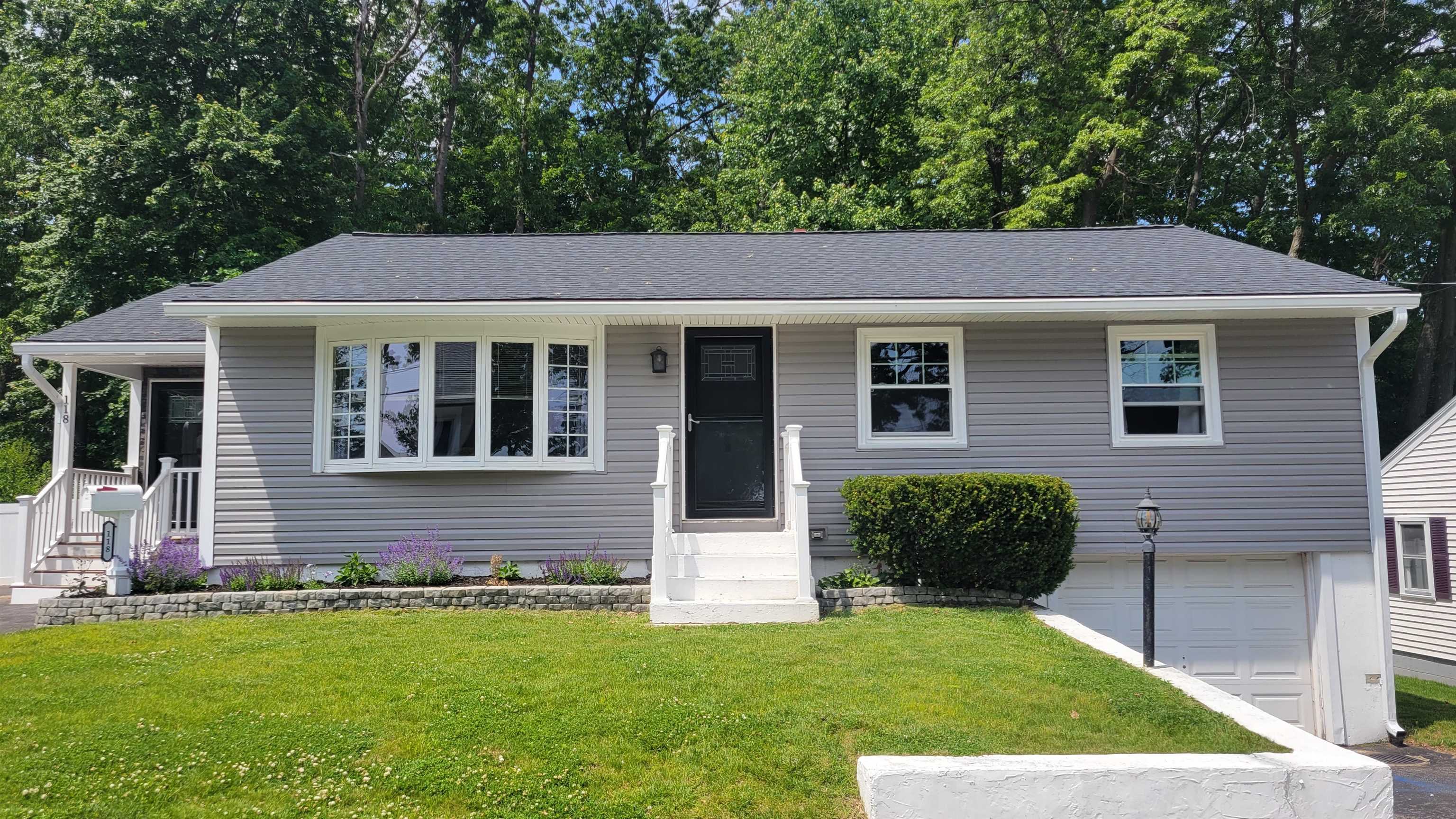118 Constant Street Manchester, NH 03103 - Photo 1 of 26 Gallery Image 1