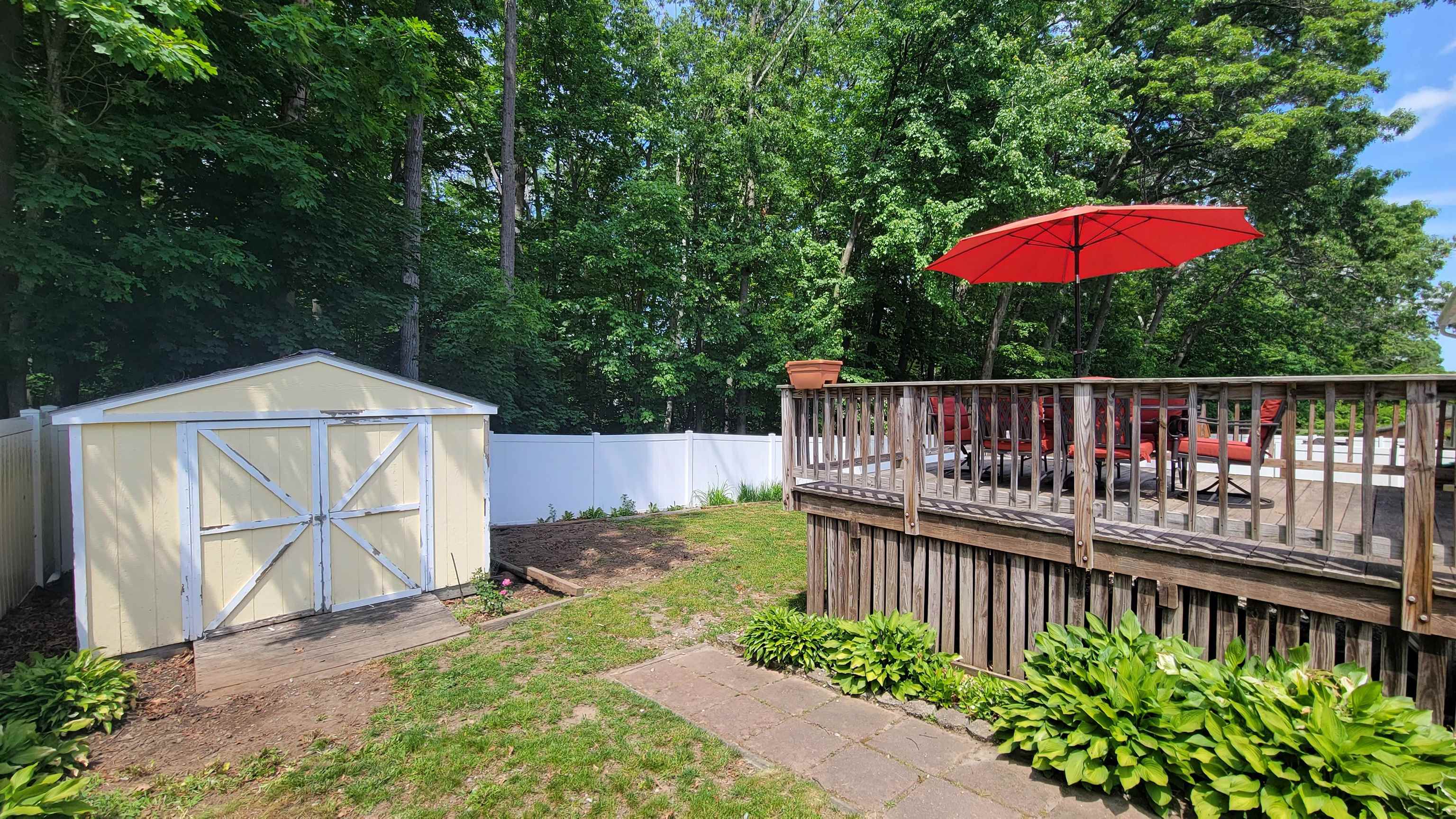 118 Constant Street Manchester, NH 03103 - Photo 24 of 26 Gallery Image 24