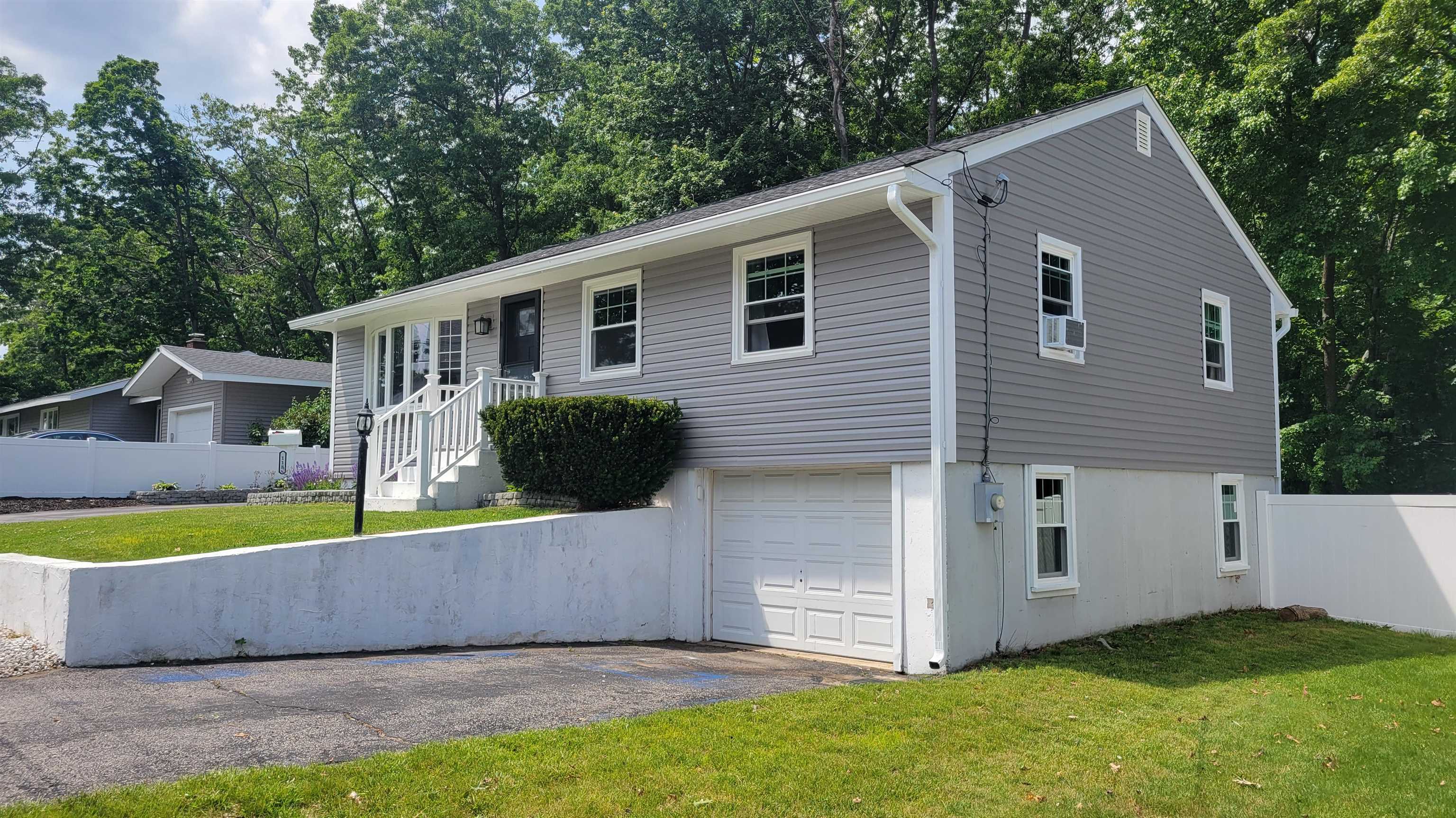 118 Constant Street Manchester, NH 03103 - Photo 4 of 26 Gallery Image 4