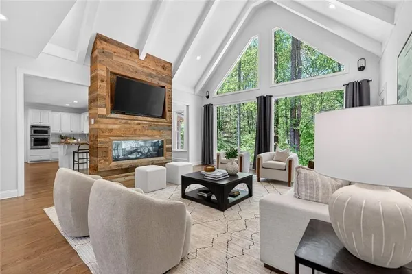 $1,150,000 | 2090 Double Creek Lane, Alpharetta, GA 30004