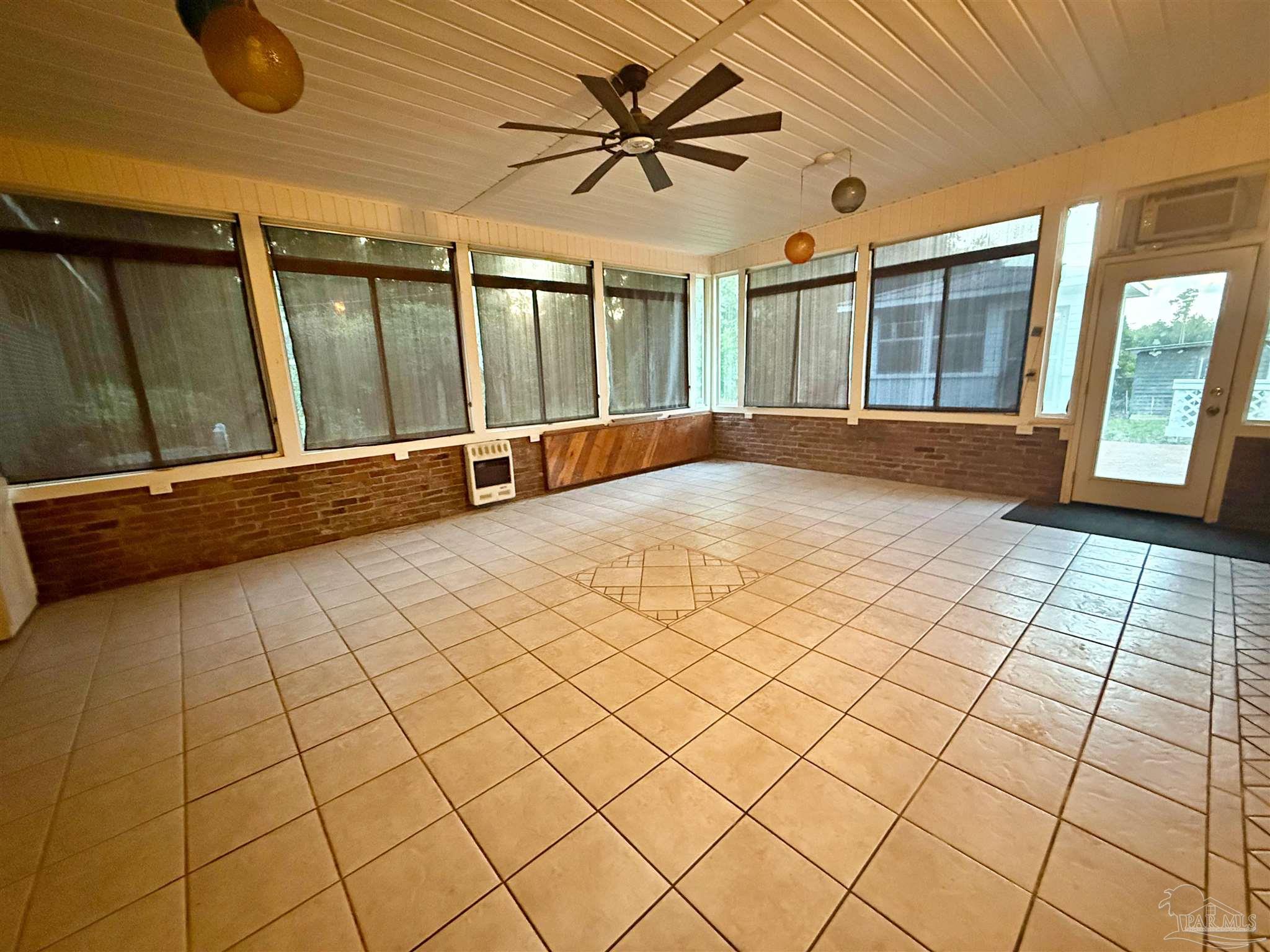 3224 Highway 4 Jay, FL 32565 - Photo 19 of 25 a view of an ocean & view of a room