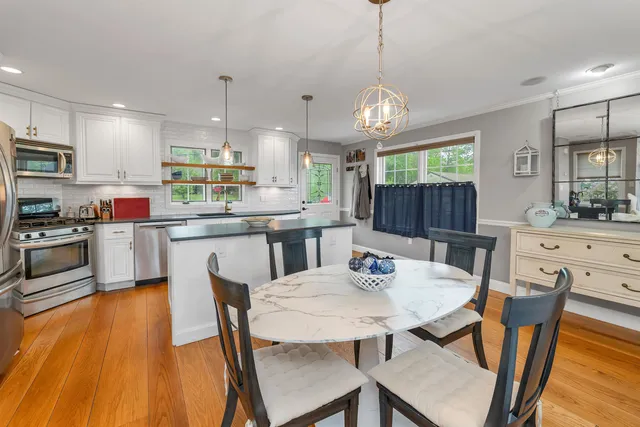 $625,000 | 92 Shadow Lake Road, Salem, NH 03079