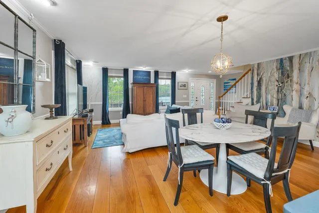 $625,000 | 92 Shadow Lake Road, Salem, NH 03079