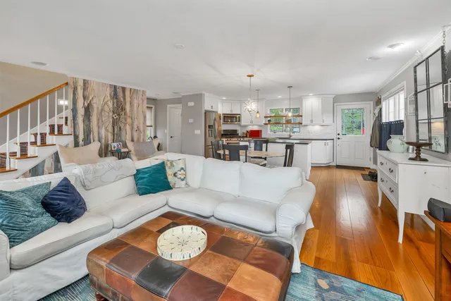 $625,000 | 92 Shadow Lake Road, Salem, NH 03079