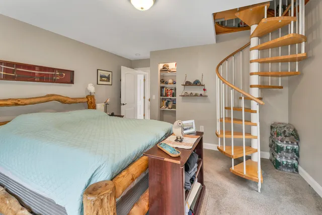 $625,000 | 92 Shadow Lake Road, Salem, NH 03079