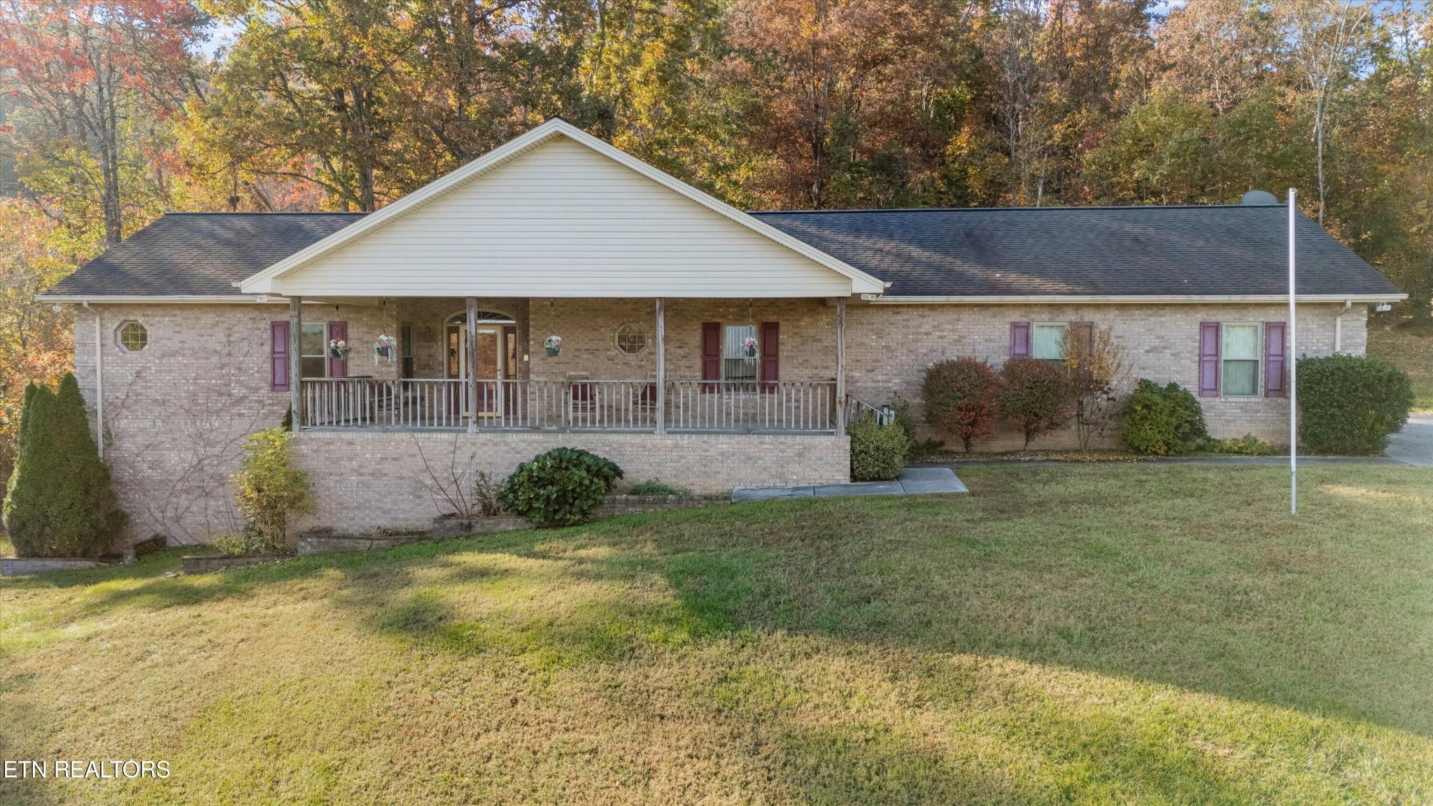 500 Myers Road Rutledge, TN 37861 - Photo 4 of 51 Gallery Image 4