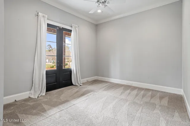 $879,000 | 128 Summer Lake Drive, Ridgeland, MS 39157