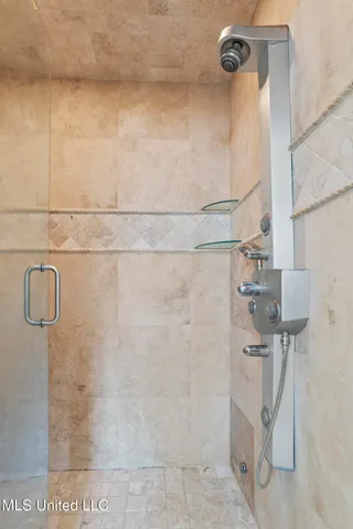 $849,000 | 128 Summer Lake Drive, Ridgeland, MS 39157