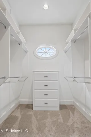 $849,000 | 128 Summer Lake Drive, Ridgeland, MS 39157