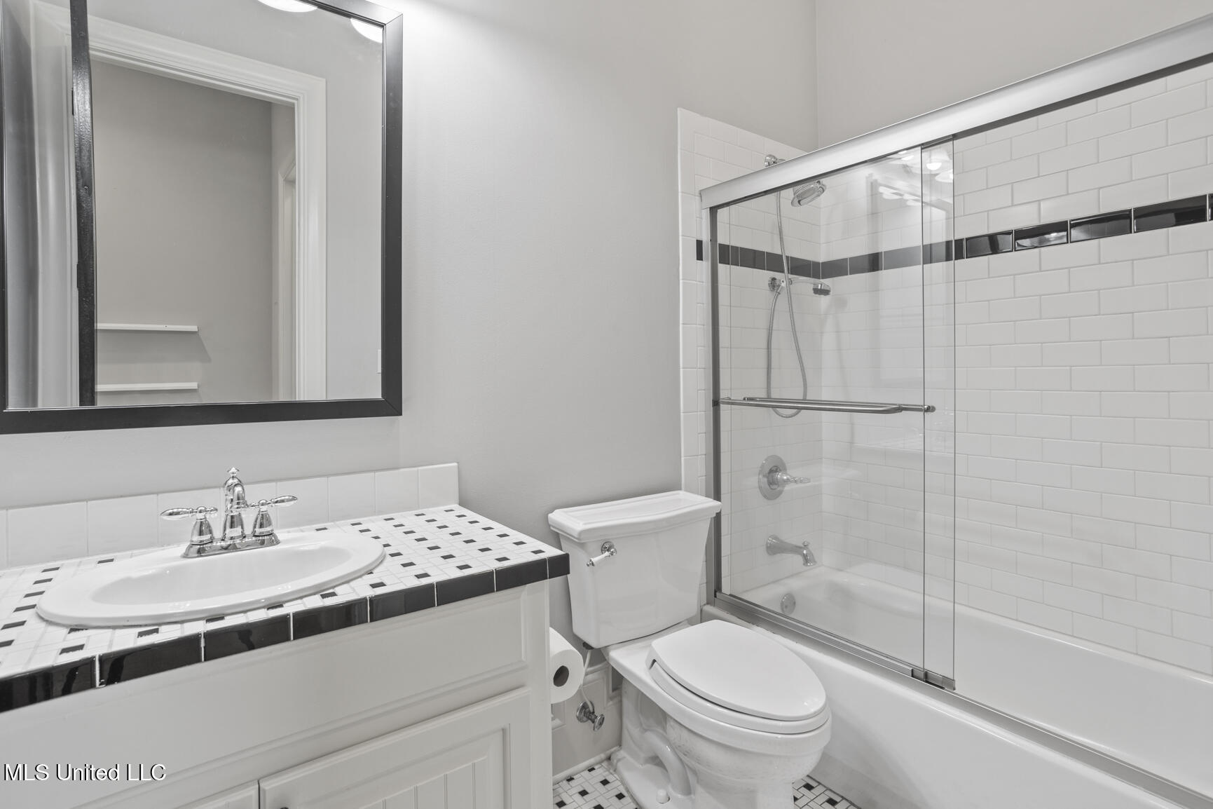 128 Summer Lake Drive Ridgeland, MS 39157 - Photo 27 of 38 128 Summerlake-23