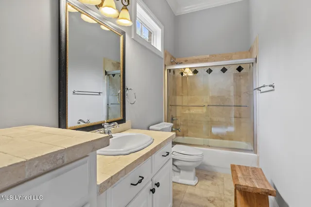 $879,000 | 128 Summer Lake Drive, Ridgeland, MS 39157