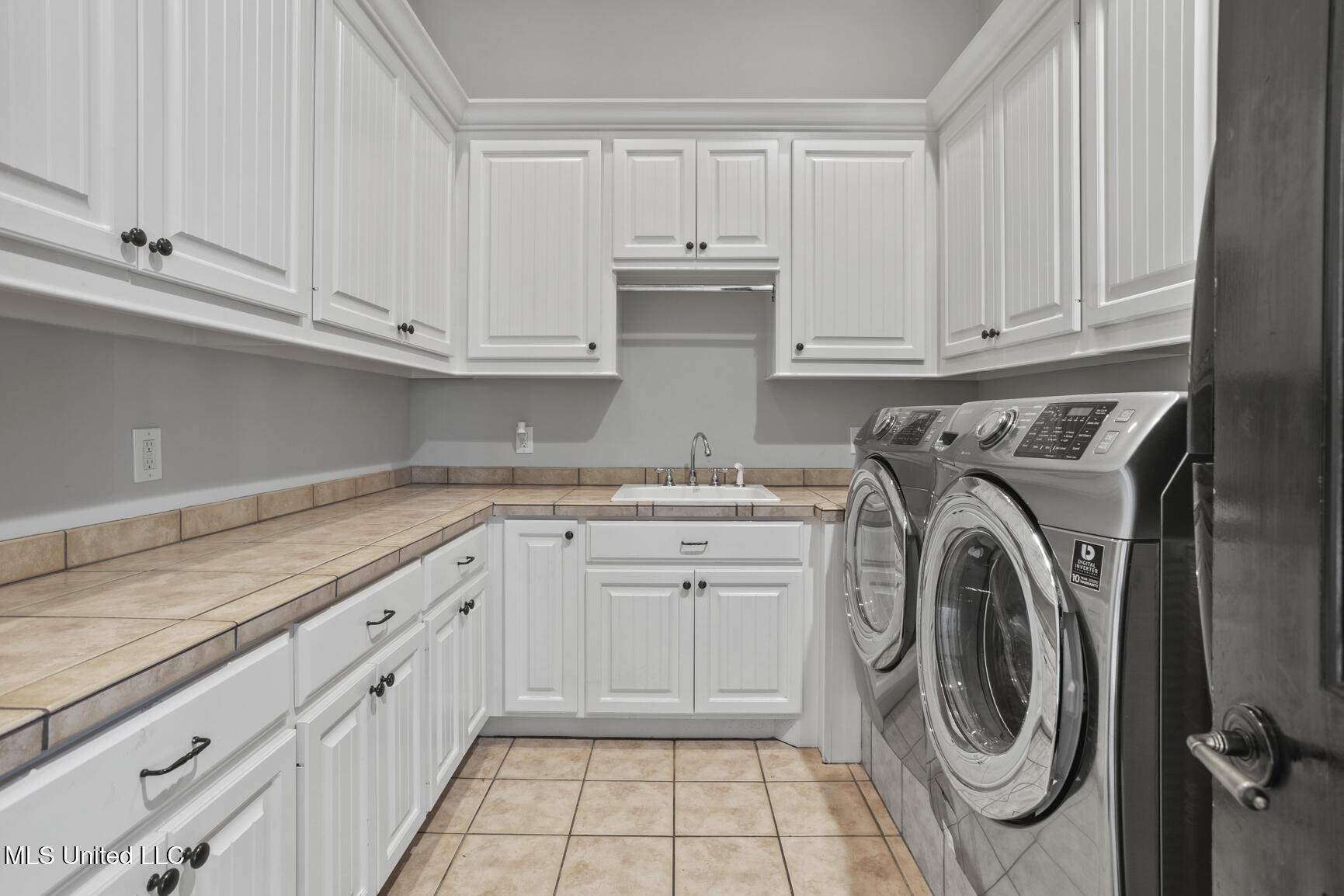 128 Summer Lake Drive Ridgeland, MS 39157 - Photo 30 of 38 128 Summerlake-26