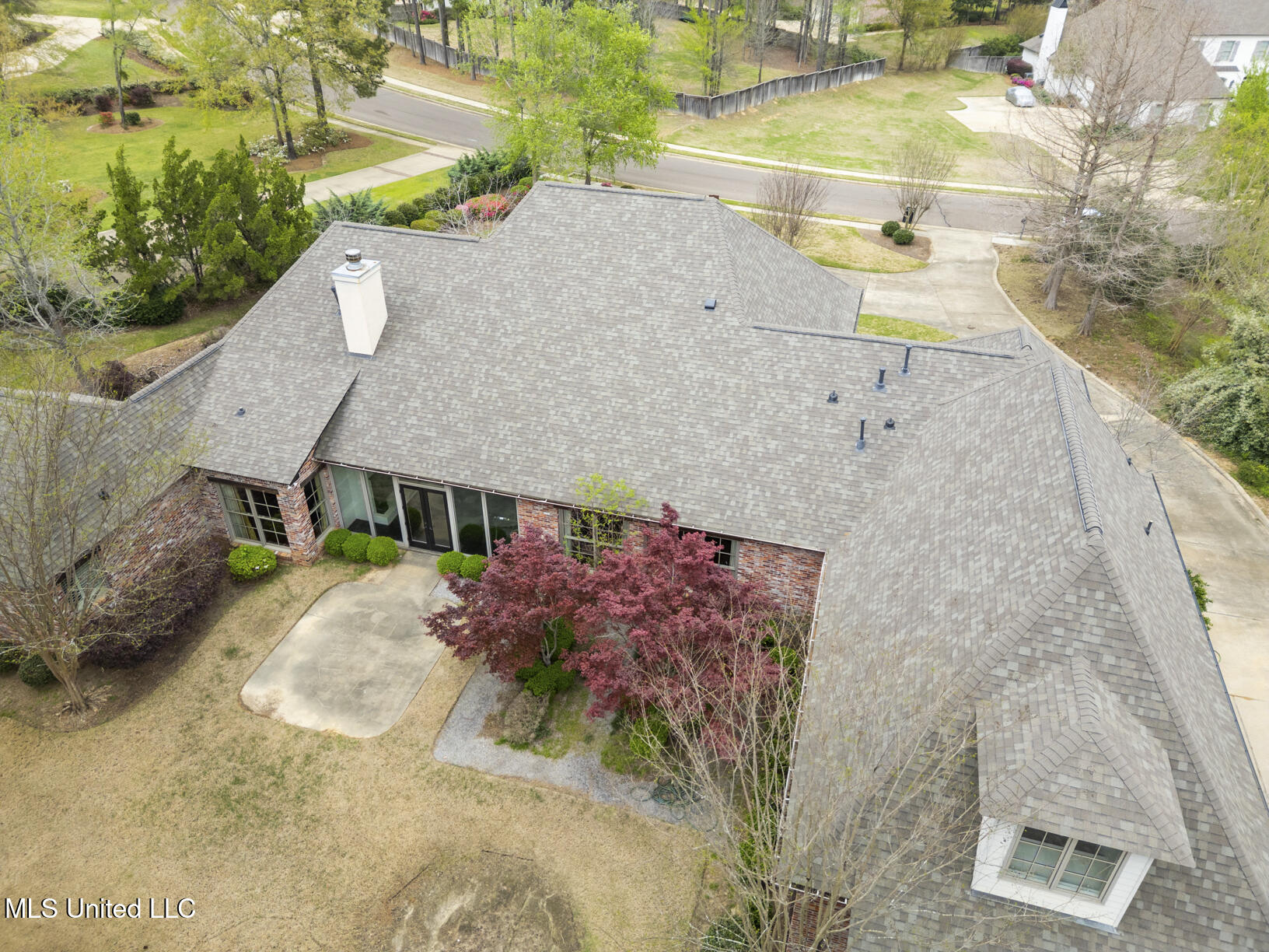 128 Summer Lake Drive Ridgeland, MS 39157 - Photo 6 of 38 128 Summerlake drone-4