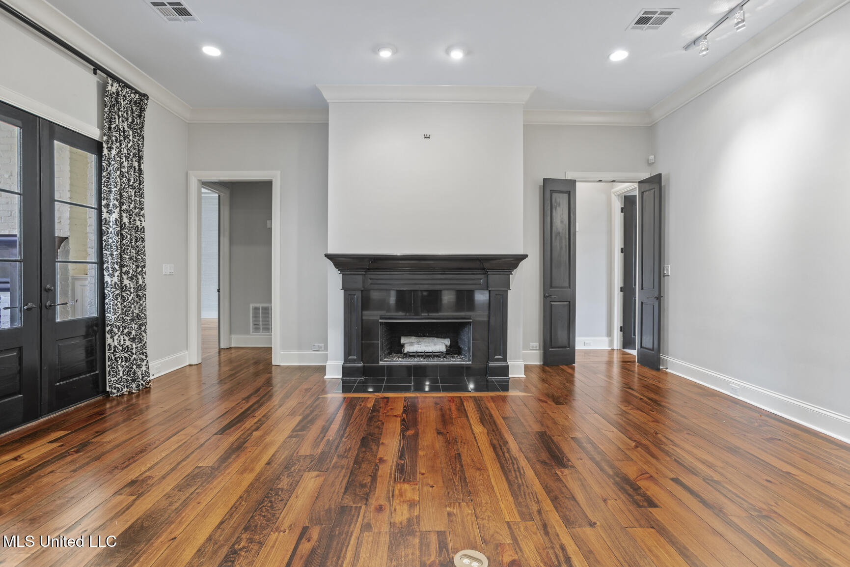 128 Summer Lake Drive Ridgeland, MS 39157 - Photo 9 of 38 128 Summerlake-5