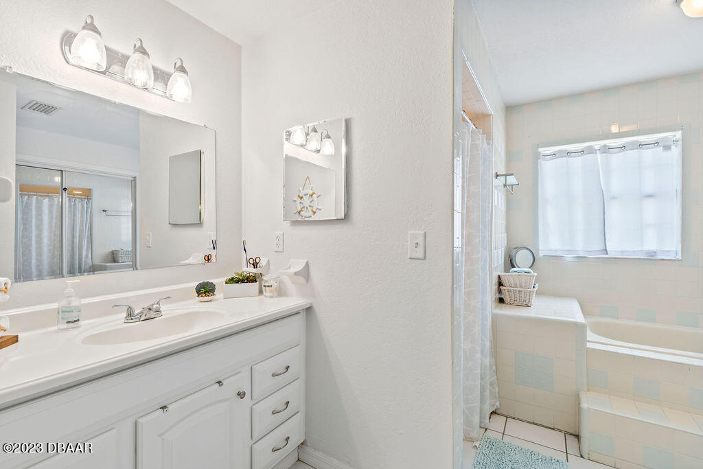 1429 Edgewater Road Daytona Beach, FL 32114 - Photo 20 of 30 KBP04796