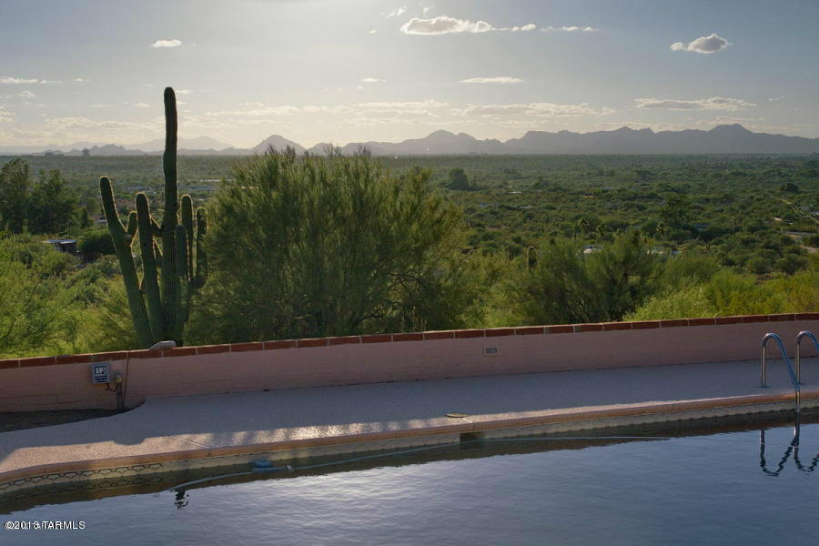 3131 North Deer Track Road Tucson, AZ 85749 - Photo 1 of 31 Gallery Image 1