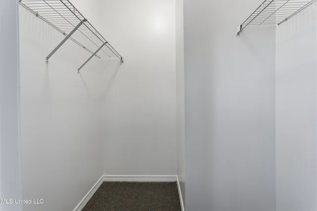 $195,000 | 310 Holcomb Boulevard, Unit 305, Ocean Springs, MS 39564