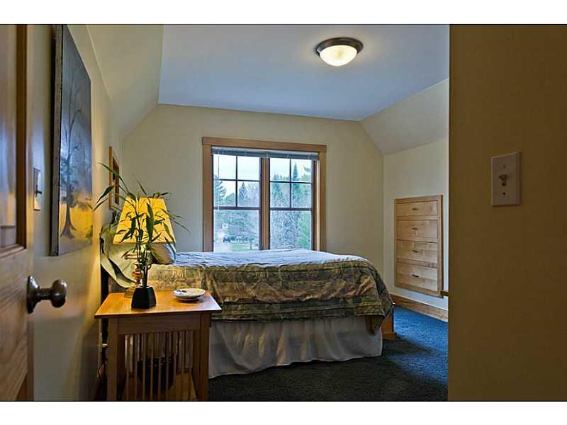 34 Omer Road Freeport, ME 04032 - Photo 23 of 35 Bedroom. One of 2 BRs on the 2nd floor.