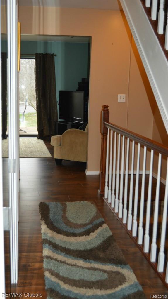 659 Oakbrook West Rochester, MI 48307 - Photo 2 of 17 DSC_0894_picmonkeyed.jpg