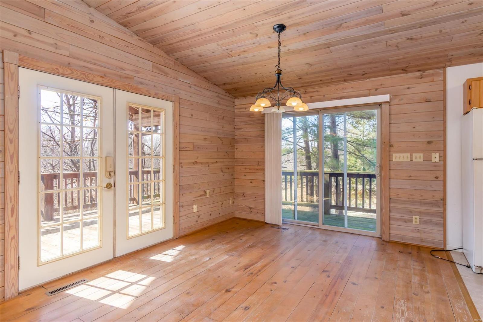 10701 Schuessler Road St. Louis, MO 63128 - Photo 14 of 30 Gallery Image 14