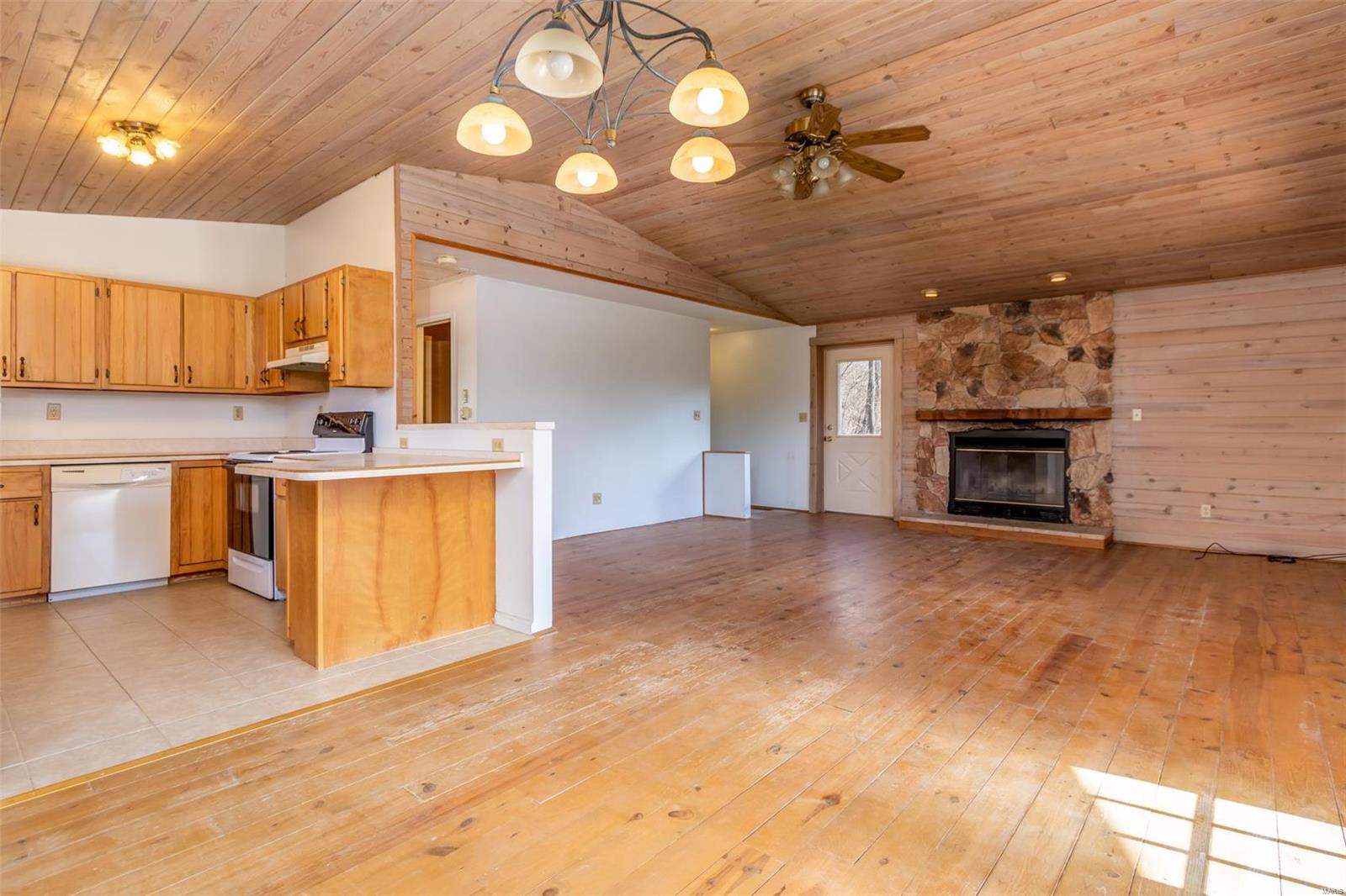 10701 Schuessler Road St. Louis, MO 63128 - Photo 16 of 30 Gallery Image 16