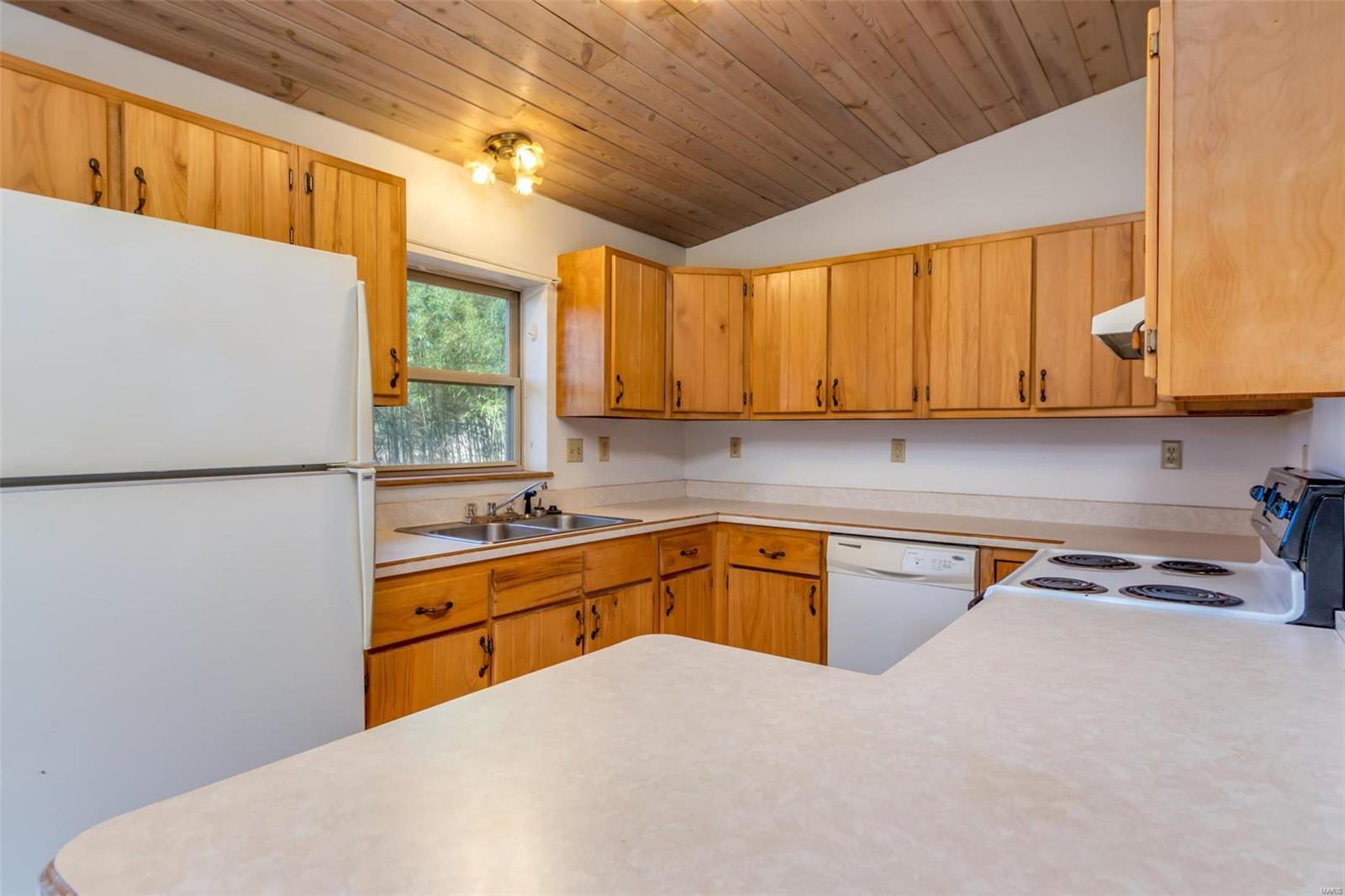 10701 Schuessler Road St. Louis, MO 63128 - Photo 23 of 30 Gallery Image 23