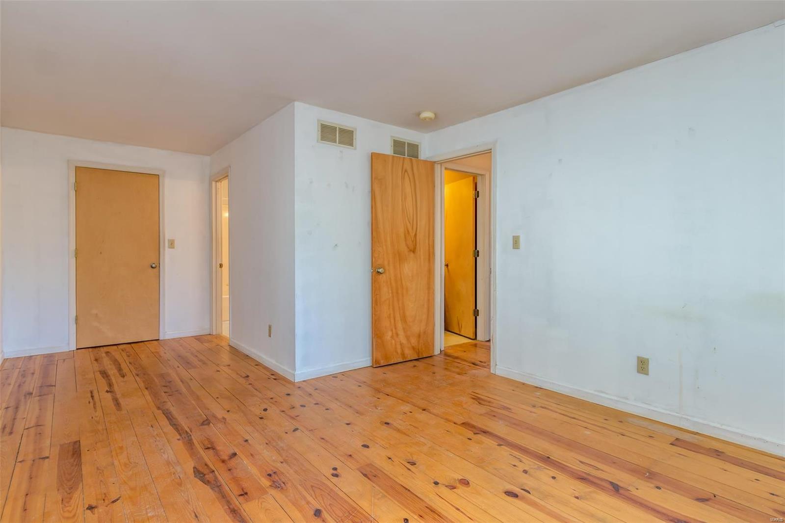 10701 Schuessler Road St. Louis, MO 63128 - Photo 24 of 30 Gallery Image 24