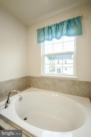 $2,950 | 7532 Briargrove Lane, Glen Burnie, MD 21060