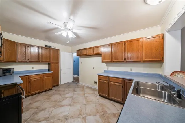 $259,900 | 3244 Highland Park Place, Memphis, TN 38111