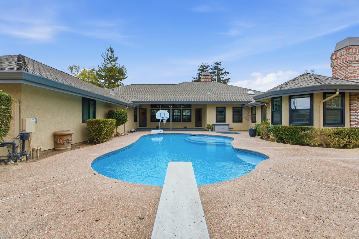 8411 Rinauro Court Tracy, CA 95304 - Photo 36 of 64