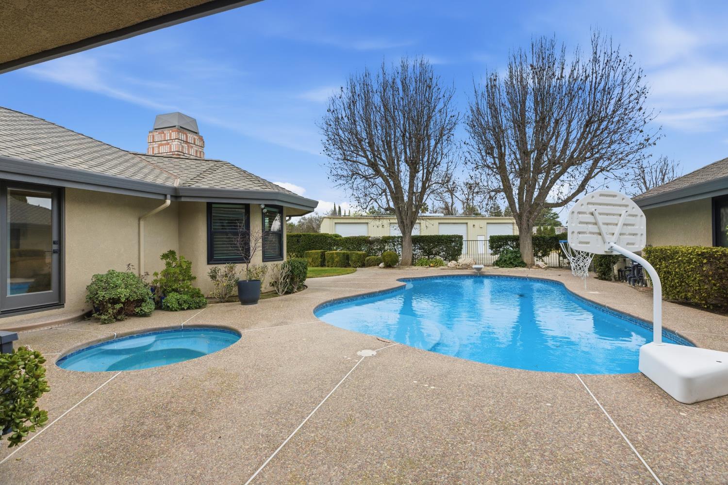 8411 Rinauro Court Tracy, CA 95304 - Photo 37 of 64